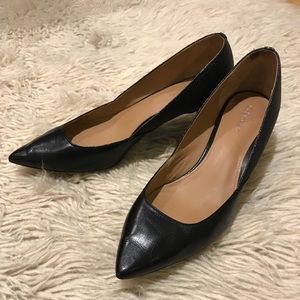 Calvin Klein kitten heel pump